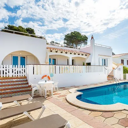 Sol Y Sombra Son Bou